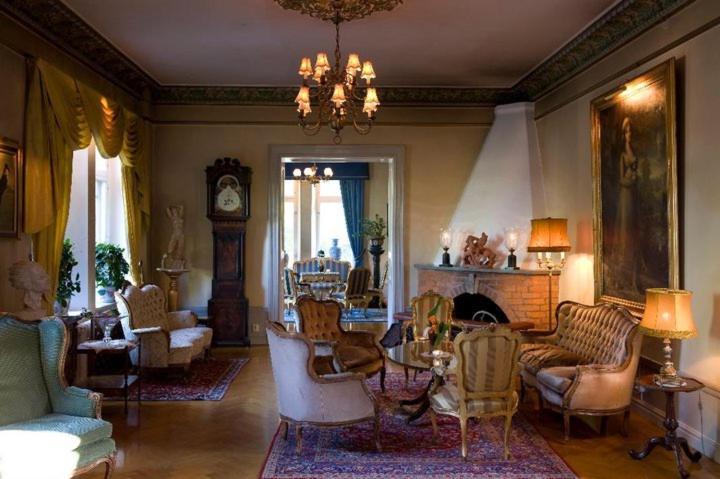 Thorskogs Slott Hotel Lödöse Buitenkant foto