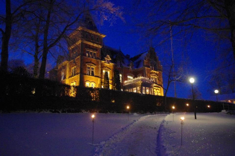 Thorskogs Slott Hotel Lödöse Buitenkant foto