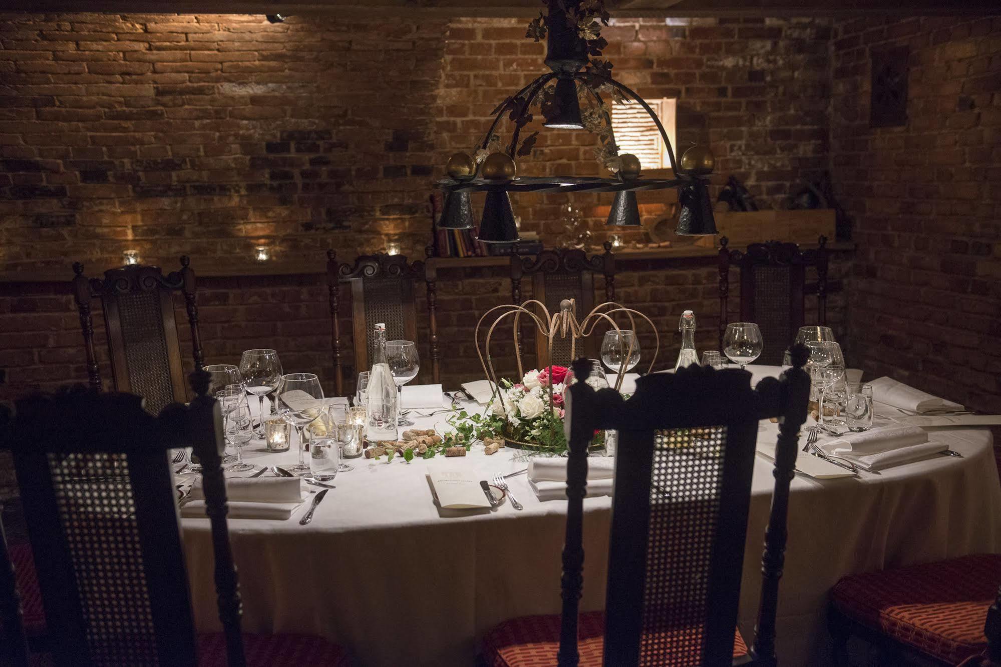 Thorskogs Slott Hotel Lödöse Buitenkant foto